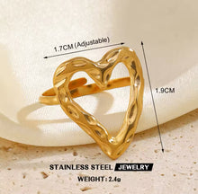 Load image into Gallery viewer, Hollow Hammered Heart Ring
