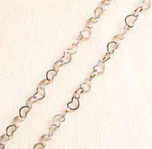 Load image into Gallery viewer, Mini Hearts Chain Necklace
