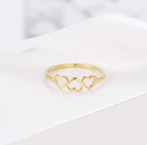 3 Hearts Ring