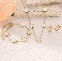 Load image into Gallery viewer, Five Leave Clover Flower Necklace, Bracelet &amp; Earrings Set
