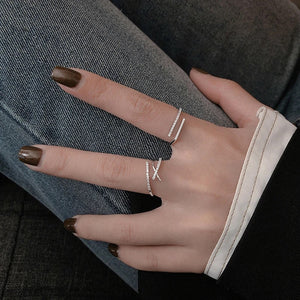 Half Crisscross Zircon Ring