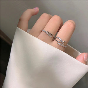 Half Crisscross Zircon Ring