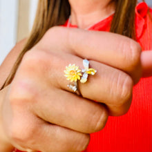 Load image into Gallery viewer, Flower with Bird Anti-Anxiety/ Anti-Stress Fidget Spinner Ring
