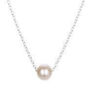 Load image into Gallery viewer, Small Pearl Necklace &amp; Bracelet Set
