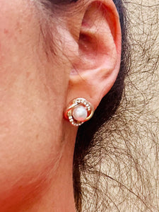 Zircon Pearl Twist Stud Earrings